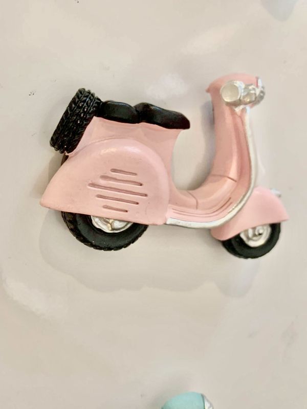 Scooter fridge magnets