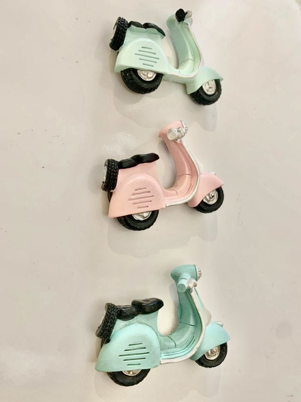 Scooter fridge magnets