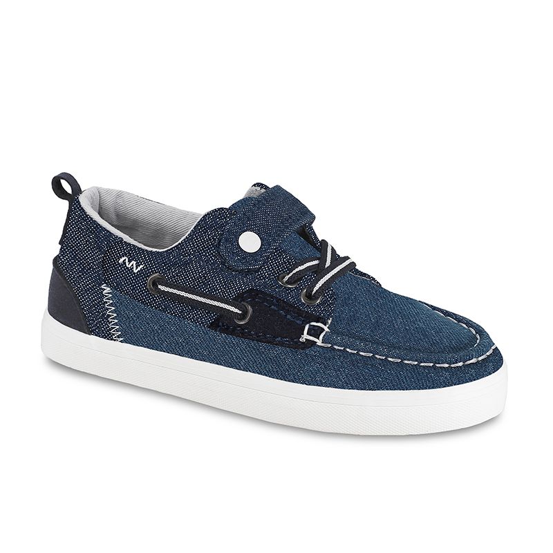 Canvas boat shoes